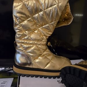 Guess Gold Quilted Winter Boots